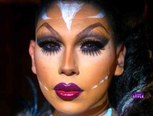 Read more about the article VIDEO: PUTA KAHLO PERFORMS TOUCH BAR 11-25-2015